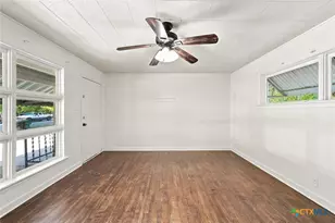 1319 S 37th St, Temple, TX 76504 - Photo 7