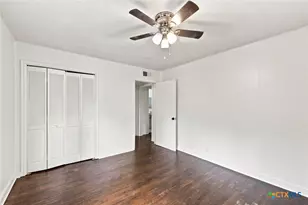 1319 S 37th St, Temple, TX 76504 - Photo 17