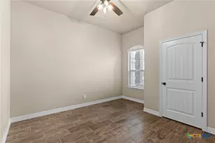 300 Martin Dr, Copperas Cove, TX 76522 - Photo 9