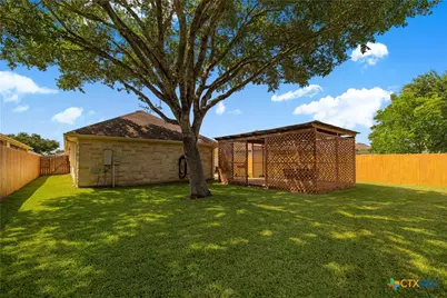 308 Green Gable Drive, Victoria, TX 77904 - Photo 31