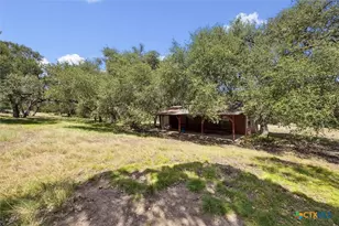 1920 The Low Rd, San Marcos, TX 78666 - Photo 5