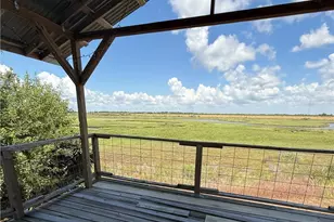 428 Marlin Dr, Palacios, TX 77465 - Photo 5