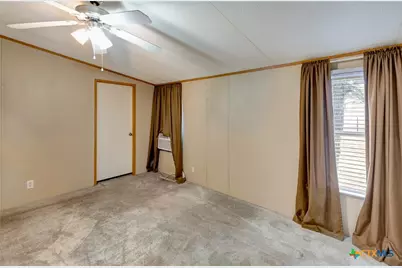 233 Ranch Road, Yoakum, TX 77995 - Photo 17