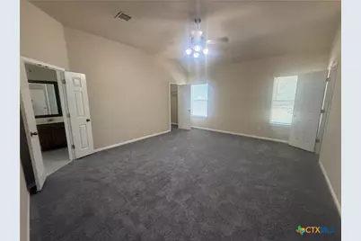 811 Shadow Creek Boulevard, Buda, TX 78610 - Photo 13