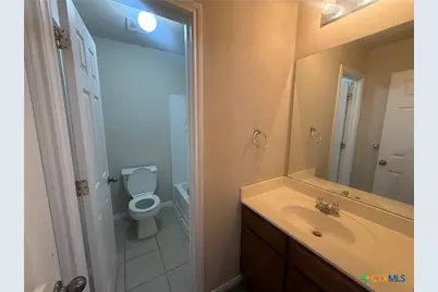 811 Shadow Creek Boulevard, Buda, TX 78610 - Photo 31