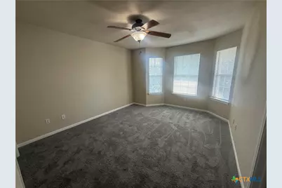 811 Shadow Creek Boulevard, Buda, TX 78610 - Photo 25