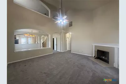 811 Shadow Creek Boulevard, Buda, TX 78610 - Photo 9