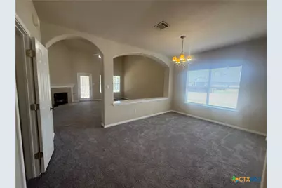811 Shadow Creek Boulevard, Buda, TX 78610 - Photo 5