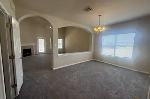 811 Shadow Creek Blvd, Buda, TX 78610 - Photo 5
