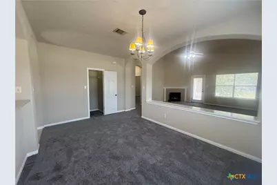 811 Shadow Creek Boulevard, Buda, TX 78610 - Photo 7