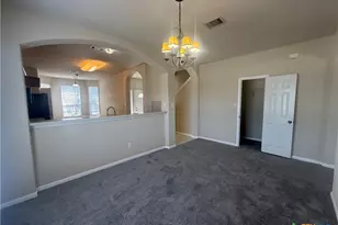 811 Shadow Creek Blvd, Buda, TX 78610 - Photo 7