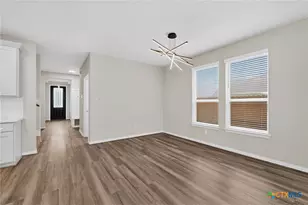 1239 Loma Rnch, New Braunfels, TX 78132 - Photo 7