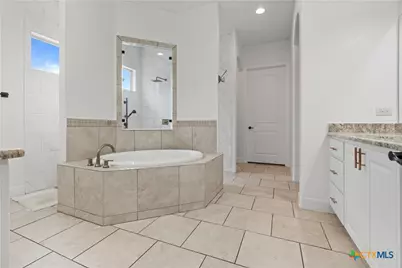 610 Battistrada, New Braunfels, TX 78132 - Photo 15