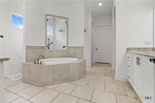 610 Battistrada, New Braunfels, TX 78132 - Photo 11