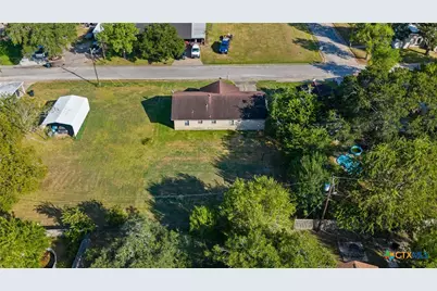 710 Courtney Street, Edna, TX 77957 - Photo 21