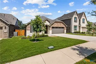 2250 Steerhead Trl, New Braunfels, TX 78132 - Photo 3