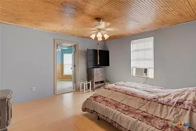 4054 Fm 466, Seguin, TX 78155 - Photo 15
