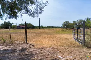 4054 FM 466, Seguin, TX 78155 - Photo 7