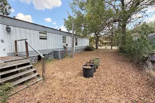 802 N Glass St, Franklin, TX 77856 - Photo 31