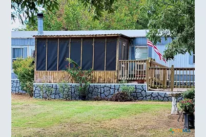 802 N Glass Street, Franklin, TX 77856 - Photo 3