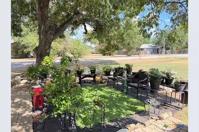 802 N Glass Street, Franklin, TX 77856 - Photo 29