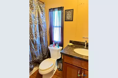 802 N Glass Street, Franklin, TX 77856 - Photo 23