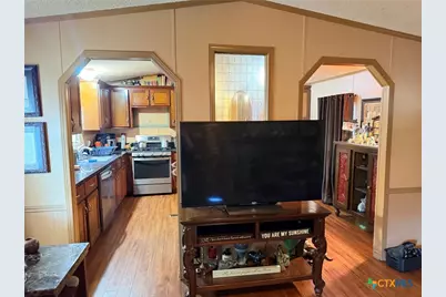 802 N Glass Street, Franklin, TX 77856 - Photo 17