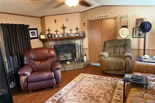 802 N Glass St, Franklin, TX 77856 - Photo 7