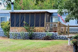 802 N Glass St, Franklin, TX 77856 - Photo 3