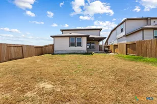 11221 Hollinger Cir, Converse, TX 78109 - Photo 25