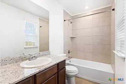 11221 Hollinger Circle, Converse, TX 78109 - Photo 21