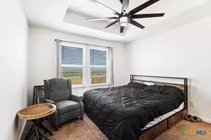 11221 Hollinger Cir, Converse, TX 78109 - Photo 13