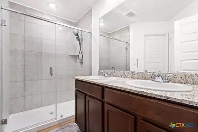 11221 Hollinger Circle, Converse, TX 78109 - Photo 15