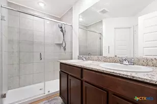 11221 Hollinger Cir, Converse, TX 78109 - Photo 15