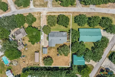 126 Lakeview Drive, Victoria, TX 77905 - Photo 35