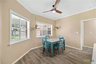 126 Lakeview Dr, Victoria, TX 77905 - Photo 7