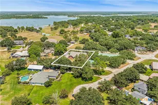 126 Lakeview Dr, Victoria, TX 77905 - Photo 31