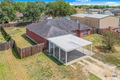 504 Canadian, Victoria, TX 77905 - Photo 5