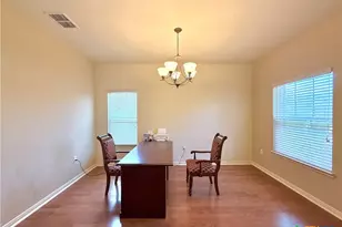 106 Heritage Oak Ct, Victoria, TX 77901 - Photo 17