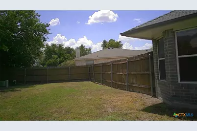 5105 Southern Crossing Drive, Temple, TX 76502 - Photo 9