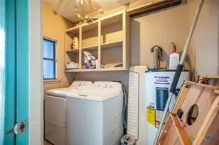 464 15th St, Port O'Connor, TX 77982 - Photo 41