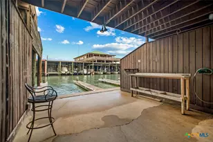 464 15th St, Port O'Connor, TX 77982 - Photo 33