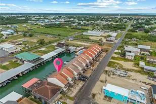 464 15th St, Port O'Connor, TX 77982 - Photo 1