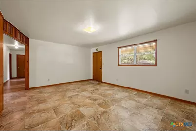 201 Hillcrest Drive, Luling, TX 78648 - Photo 3
