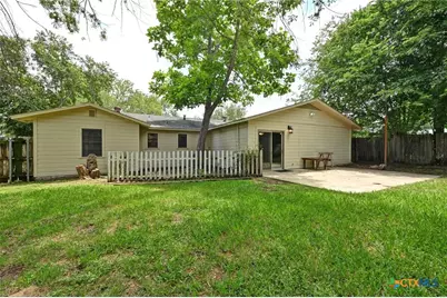 201 Hillcrest Drive, Luling, TX 78648 - Photo 19