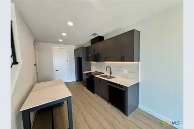 634 Central Parkway #1207, New Braunfels, TX 78130 - Photo 3