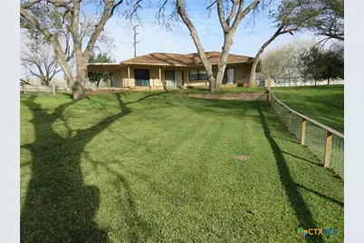 900 Boenig Street, Seguin, TX 78155 - Photo 29