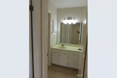 900 Boenig Street, Seguin, TX 78155 - Photo 23