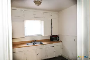506 Krause St, Victoria, TX 77901 - Photo 7