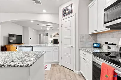 2298 Falcon Way, New Braunfels, TX 78130 - Photo 9